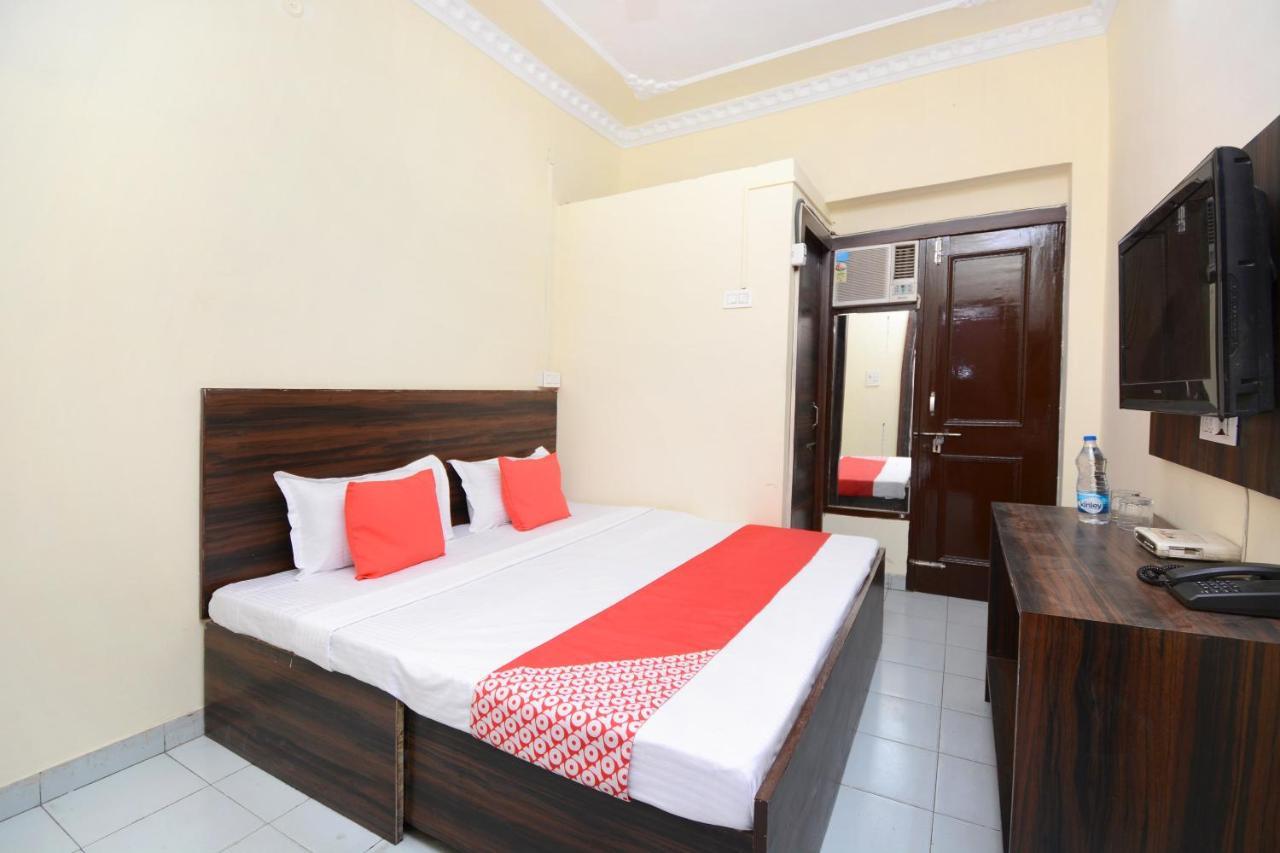 Oyo 28179 Ambay Guest House Jalandhar Ngoại thất bức ảnh