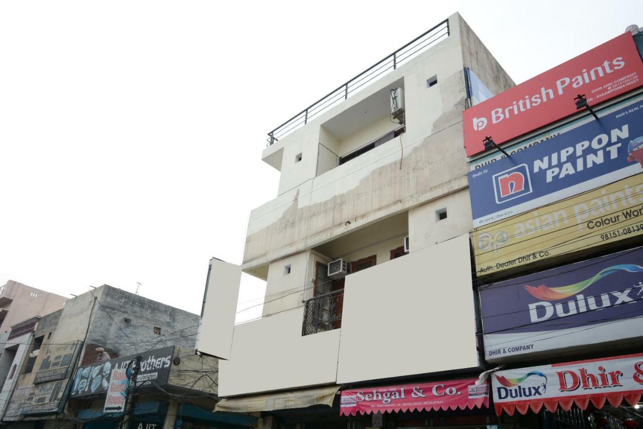 Oyo 28179 Ambay Guest House Jalandhar Ngoại thất bức ảnh